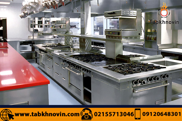 چیدمان جزیره ای آشپزخانه صنعتی
